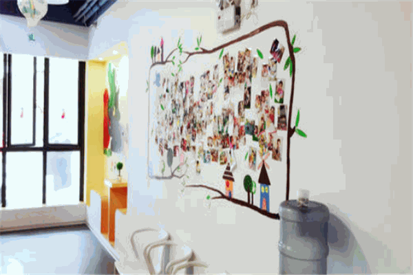 荷乐宝贝成长中心